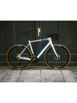 Vélo route Adris L’ENDURANCE 105 DI2 12V